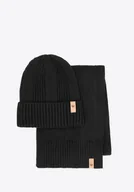 Czapki damskie - Klasyczny komplet zimowy: czapka i szalik czarny - miniaturka - grafika 1