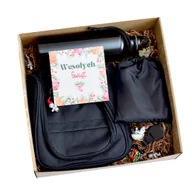 Zestawy upominkowe - Świąteczny zestaw prezentowy – Kosmetyczka, Butelka, Ręcznik, Brelok, Kartka - miniaturka - grafika 1