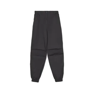 Cropp - Czarne joggery z wysokim stanem - Czarny - Kombinezony - miniaturka - grafika 1