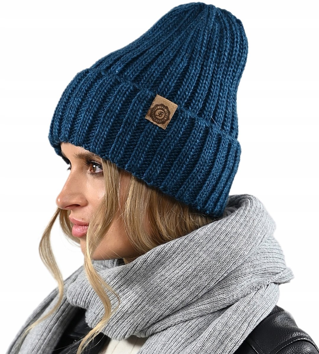 CIEPŁA czapka DAMSKA zimowa wełna POLSKI produkt ZIMA modny fason stylowa