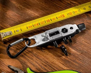 Męski multiniezbędnik - Księgarnia OUTLET Męski multiniezbędnik - Księgarnia OUTLET - miniaturka - grafika 1