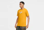 Koszulki męskie - Nike Giannis Swoosh Freak Dri-Fit Tee University Gold - miniaturka - grafika 1