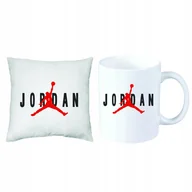 Gadżety dla niej i dla niego - ZESTAW PREZENT PODUSZKA + KUBEK AIR JORDAN + IMIĘ - miniaturka - grafika 1