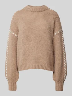 Sweter z dzianiny o kroju relaxed fit z detalem w kontrastowym kolorze model ‘FENG’ - Swetry damskie - miniaturka - grafika 1