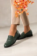 Mokasyny damskie - Zielone mokasyny skórzane damskie Sergio Leone na niskim szerokim obcasie ozdobny pasek na cholewce NP74887-H - miniaturka - grafika 1