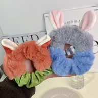 Ozdoby do włosów - TEMU 2 szt. Urocze pluszowe gumki do włosów z motywem z kreskówki Modne zimowe gumki do włosów damskie, idealne na imprezy okolicznościowe i do - miniaturka - grafika 1