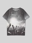 Koszulki dla chłopców - T-shirt o kroju regular fit z dodatkiem bawełny z nadrukiem na całej powierzchni - miniaturka - grafika 1