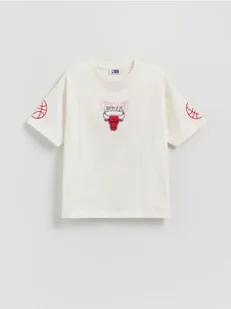 Reserved - T-shirt Chicago Bulls NBA - złamana biel - Koszulki dla chłopców - miniaturka - grafika 1