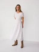 Sukienki - Reserved - Bawełniana sukienka z ażurowym wzorem - złamana biel - miniaturka - grafika 1