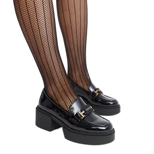 Czarne półbuty na obcasie lakierowane Vinceza - Półbuty damskie - miniaturka - grafika 1