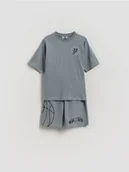 Spodnie i spodenki dla chłopców - Reserved - Bawełniany komplet NBA - jasnoszary - miniaturka - grafika 1