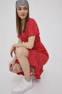 Sukienki - Vero Moda sukienka kolor czerwony mini rozkloszowana - grafika 1