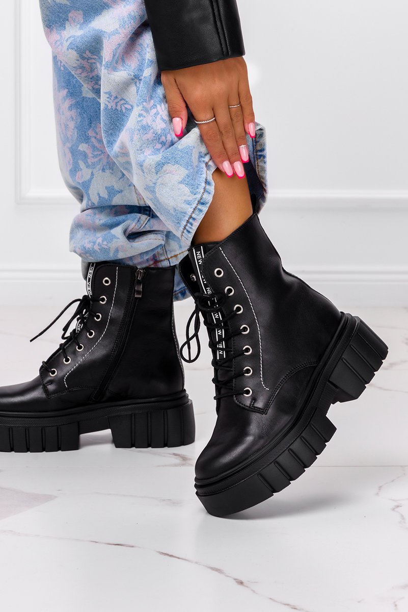Czarne botki na platformie trapery sznurowane POLSKA SKÓRA Casu 1279-39