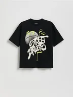 Koszulki dla chłopców - Reserved - Bawełniany t-shirt z nadrukiem - czarny - miniaturka - grafika 1