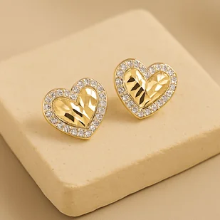Kolczyki serca z cyrkoniami – Złoty blask i elegancja - Kolczyki Kolczyki serca z cyrkoniami – Złoty blask i elegancja - Kolczyki - miniaturka - grafika 1