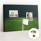 Tablice i flipcharty - Szkolna Tablica korkowa 60x40 cm, Kolorowe Pinezki, wzór Boisko piłkarskie - miniaturka - grafika 1