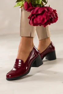 Bordowe mokasyny skórzane damskie lakierowane na szerokim klocku ozdobny pasek PRODUKT POLSKI Casu 2762 - Mokasyny damskie - miniaturka - grafika 1