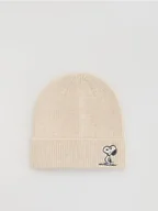 Czapki damskie - Reserved - Dzianinowa czapka SNOOPY - złamana biel - miniaturka - grafika 1