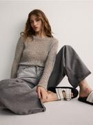 Swetry damskie - Reserved - Sweter o luźnym splocie - jasnoszary - miniaturka - grafika 1