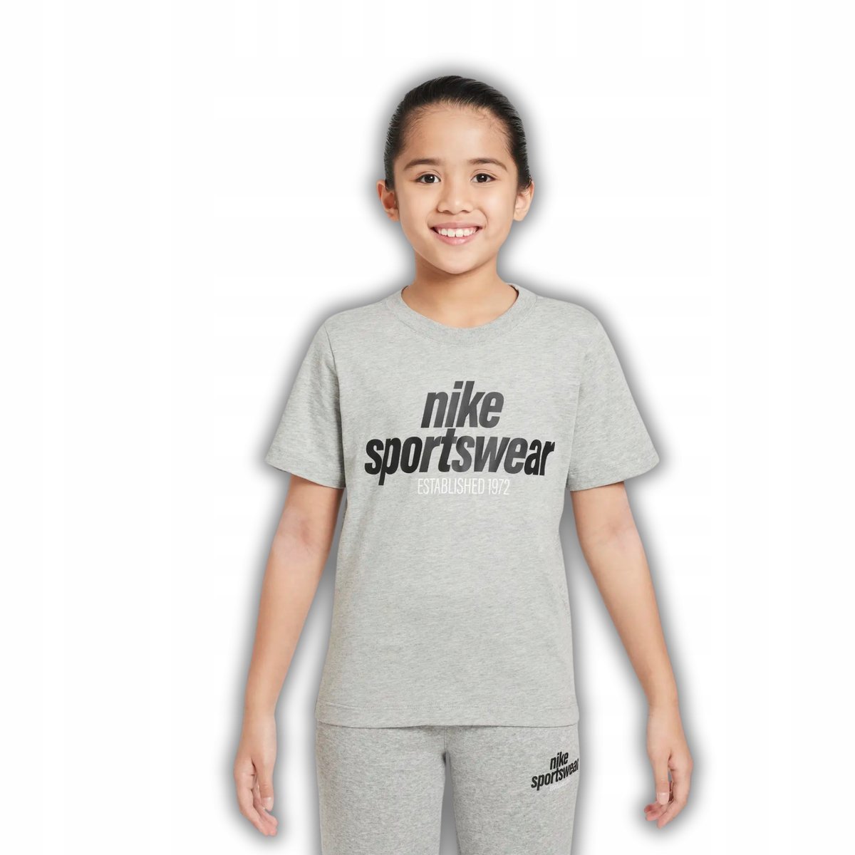 Koszulka Dziecięca Nike Bawełniana Szara Sportswear Club T-Shirt Rozmiar S