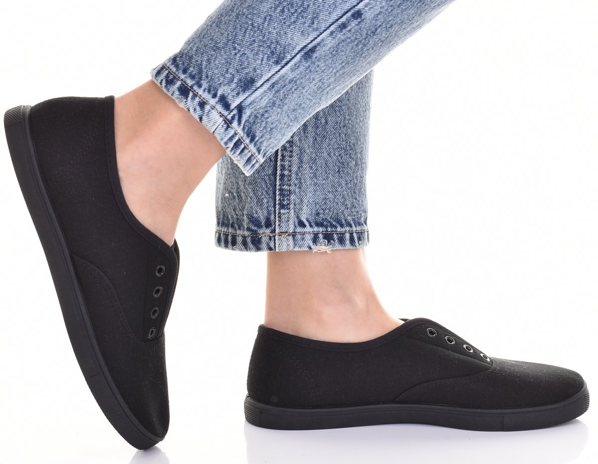 KLASYCZNE TENISÓWKI DAMSKIE Z TKANINY TRAMPKI BUTY SPORTOWE SLIP ON CZARNE