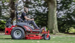 FERRIS ISX3300Z TRAKTOR TRAKTOREK OGRODOWY KOSIARKA SPALINOWA DO TRAWY ZERO-SKRĘT VANGUARD 37KM 155cm  5901917 - Kosiarki traktorki - miniaturka - grafika 4