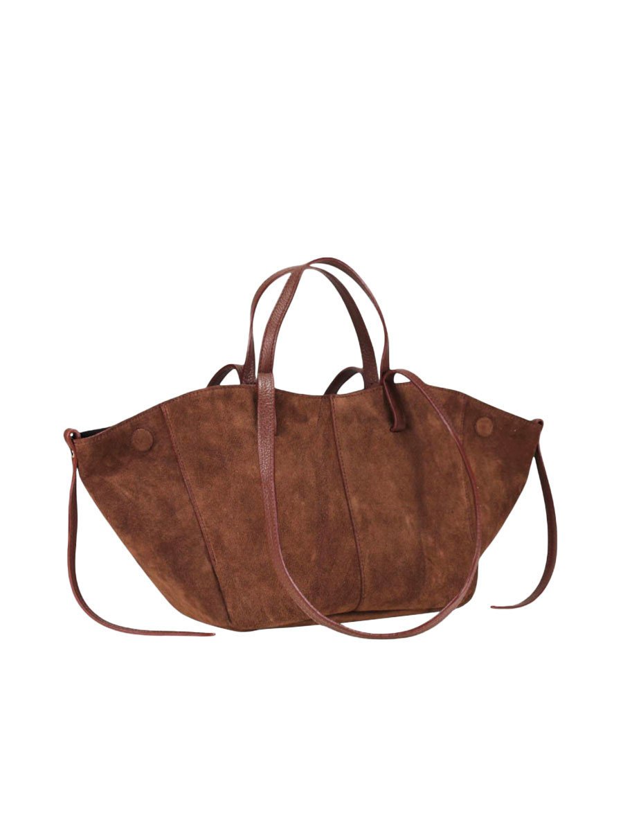 Shopper Clara
