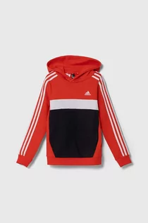 Bluzy dla chłopców - adidas bluza dziecięca kolor czerwony z kapturem z nadrukiem - grafika 1