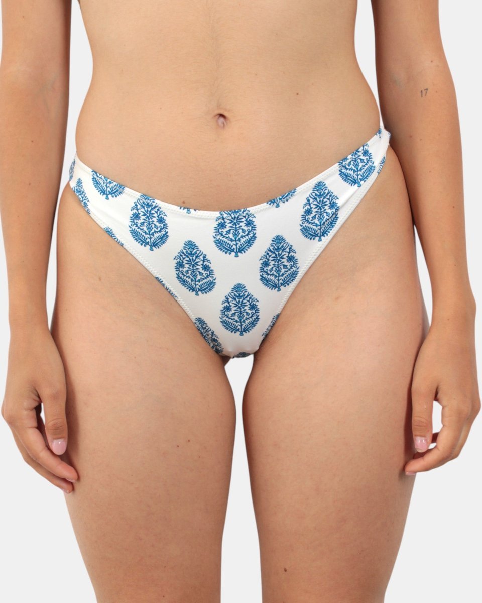Normal Coverage Bottom With Closed Sides - Leaf Paisley 10