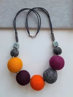 Naszyjniki - DUŻY KOLOROWY NASZYJNIK Z FILCU KULE CERAMIKA 70cm - miniaturka - grafika 1