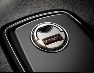 Remax mini inteligentna ładowarka samochodowa USB 18W Power Delivery PD czarny (RCC227 black) - Ładowarki samochodowe - miniaturka - grafika 2