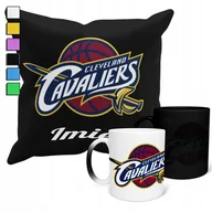 Gadżety dla niej i dla niego - ZESTAW KUBEK MAGICZNY + POSZEWKA Z PODUSZKĄ- NBA CLEVELAND CAVALIERS + IMIĘ - miniaturka - grafika 1