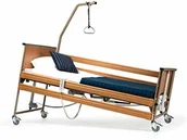 Meble i wyposażenie gabinetów medycznych - Łóżko rehabilitacyjne Club Vario /Vermeiren - miniaturka - grafika 1