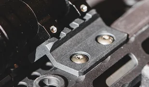 Magpul - Szyna M-LOK Aluminum Offset Light Mount - MAG604-BLK - Osprzęt do wiatrówek - miniaturka - grafika 11