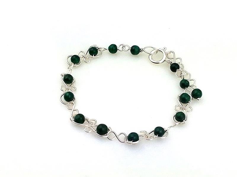 Malachit - bransoletka ze srebra, obwód od 15.5 do 18 cm, waga 5.4 grama, znak Skorpiona, Byka, Strzelca, Koziorożca i Raka