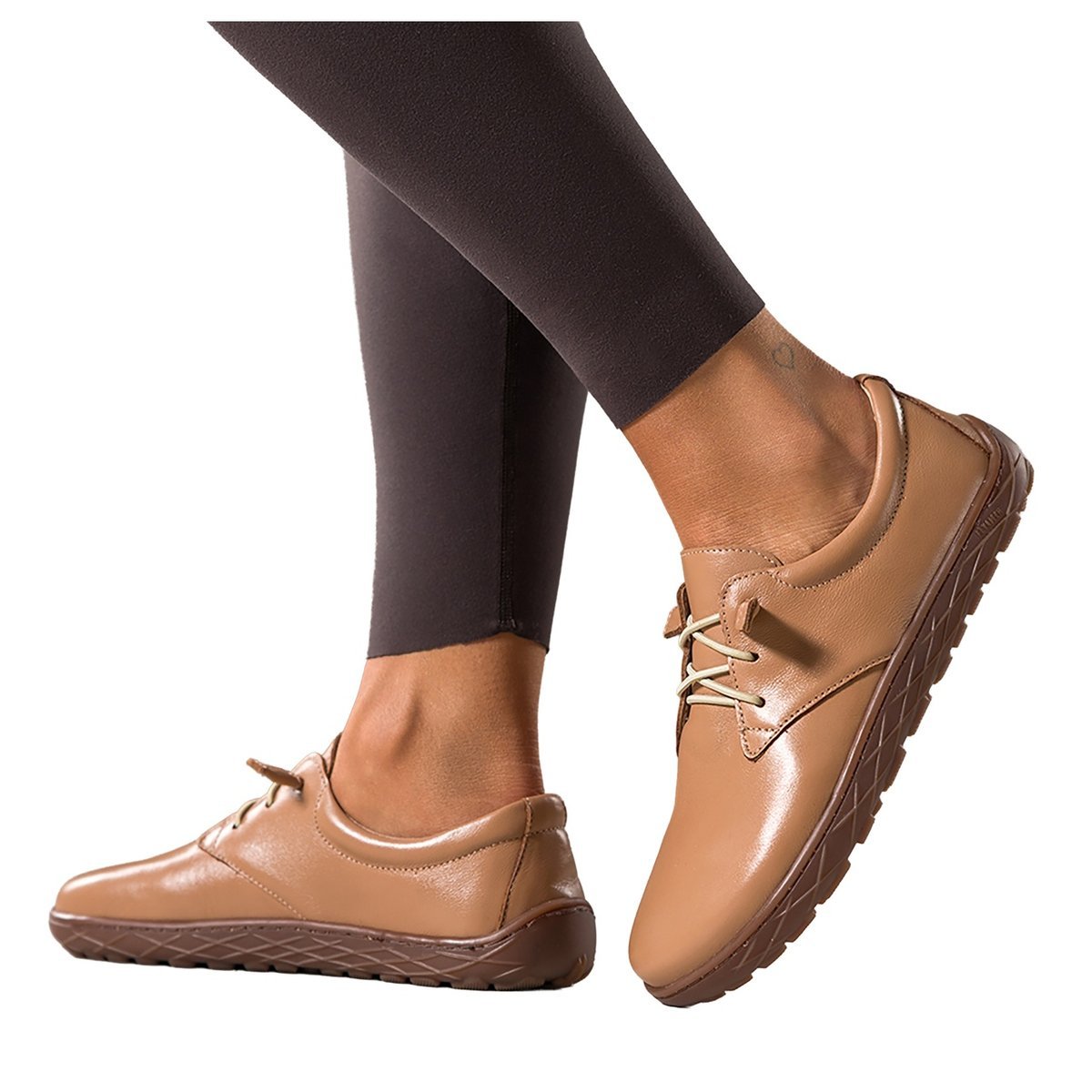 Camelowe buty barefoot skórzane damskie szerokie na elastycznej płaskiej podeszwie elastyczne jasnobeżowe sznurówki PRODUKT POLSKI Casu 89810-36