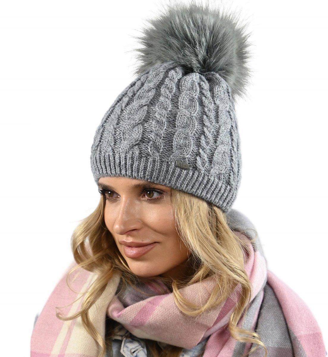 CIEPŁA CZAPKA DAMSKA zimowa z pomponem, ocieplana polarem BEANIA Szara UNI