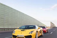 Czasopisma - Jazda Lamborghini Gallardo ulicami Łodzi - miniaturka - grafika 1