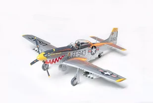 Tamiya F-51D Mustang Korean War 61044 - Kolekcjonerskie modele pojazdów - miniaturka - grafika 1