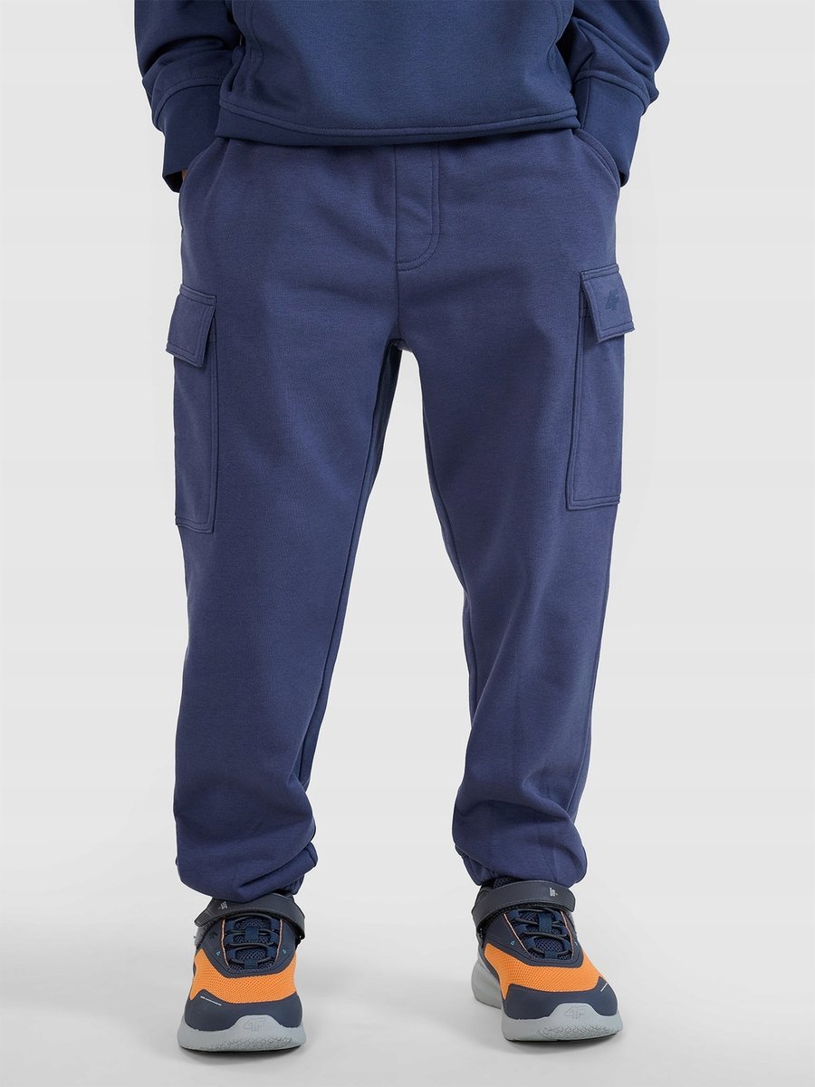SPODNIE DRESOWE CHŁOPIĘCE 4F JOGGERY 122 TTROM0964 SS25