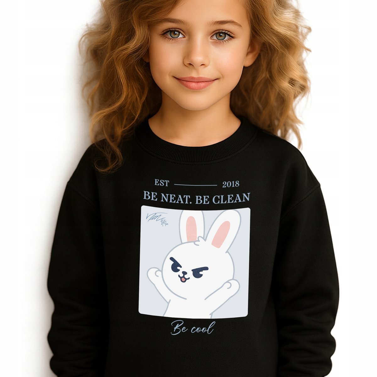 Bluza Dziecięca Czarna BE NEAT BE CLEAN Prezent Muzyka KPOP Wz Rozm 140 cm