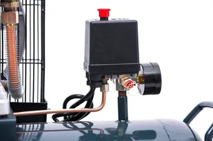 JAGER GERMAN 100L 8BAR 350l/Min 2.2 kW 230V - Sprężarki i kompresory - miniaturka - grafika 8