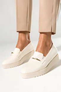 Beżowe półbuty damskie slip on na platformie złota ozdoba z kryształkiem Casu MD7538-6-40 - Półbuty damskie Beżowe półbuty damskie slip on na platformie złota ozdoba z kryształkiem Casu MD7538-6-40 - Półbuty damskie - miniaturka - grafika 1