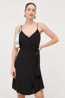 Sukienki - Armani Exchange sukienka kolor czarny mini rozkloszowana - grafika 1
