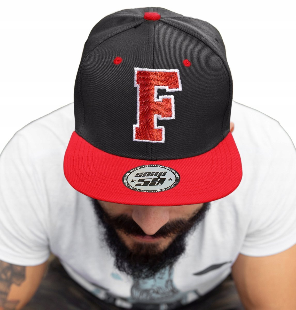 CZAPKA PROSTY DASZEK AMERICAN TWILL LITERA F HAFT