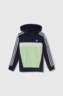 Bluzy dla chłopców - adidas bluza dziecięca kolor zielony z kapturem z nadrukiem - grafika 1