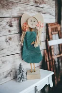 Ozdoby bożonarodzeniowe - Anioł drewniany ręcznie robiony z kwiatkami - miniaturka - grafika 1