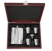 Piersiówki - Piersiówka z Kieliszkami i Lejkiem w Zestawie - miniaturka - grafika 1