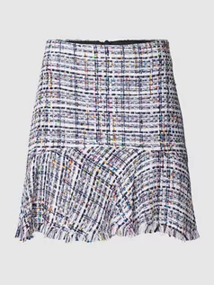 Spódnice - Spódnica mini z imitacji bouclé model ‘SUMMER’ - grafika 1