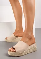 Klapki i japonki damskie - Beżowe Klasyczne Klapki na Koturnie Ozdobione Plecionką Priscis - miniaturka - grafika 1